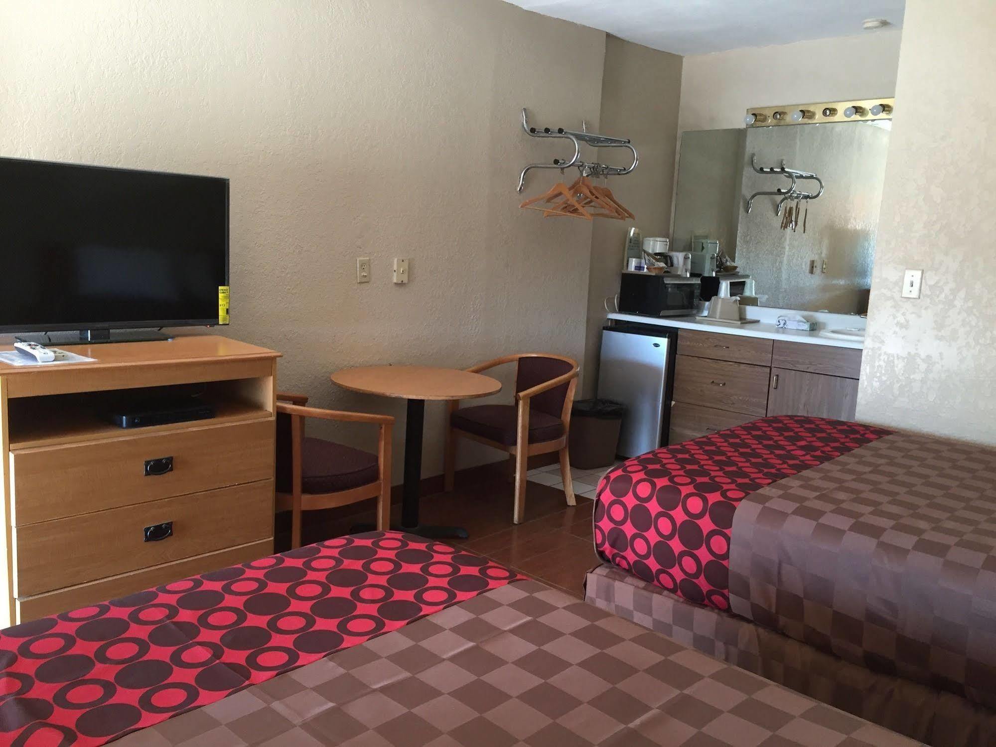 Townhouse Inn And Suites Brawley Dış mekan fotoğraf